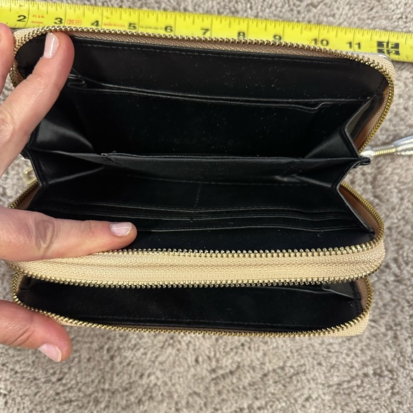 Like new metallic gold clutch wristlet wallet - Picture 6 of 7